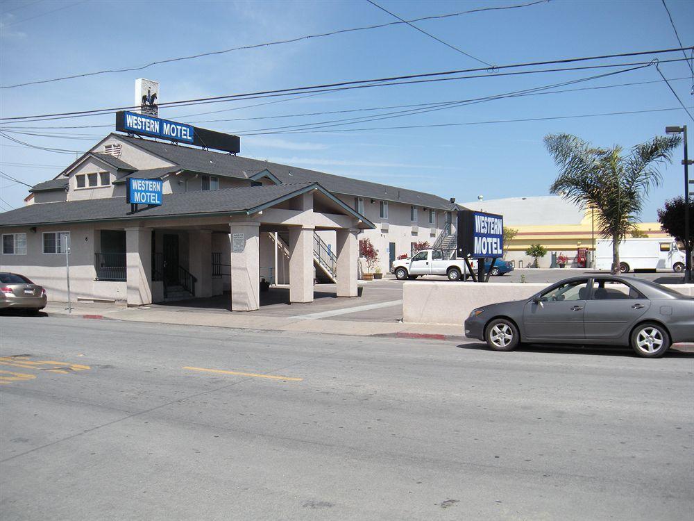 Western Motel Salinas Bagian luar foto