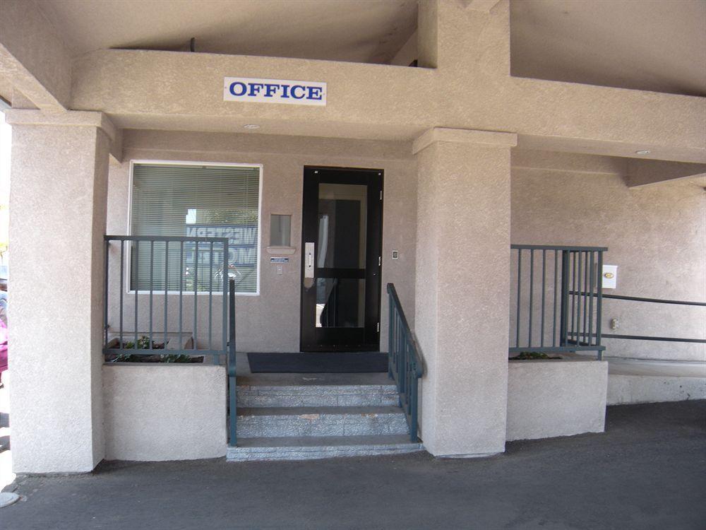 Western Motel Salinas Bagian luar foto
