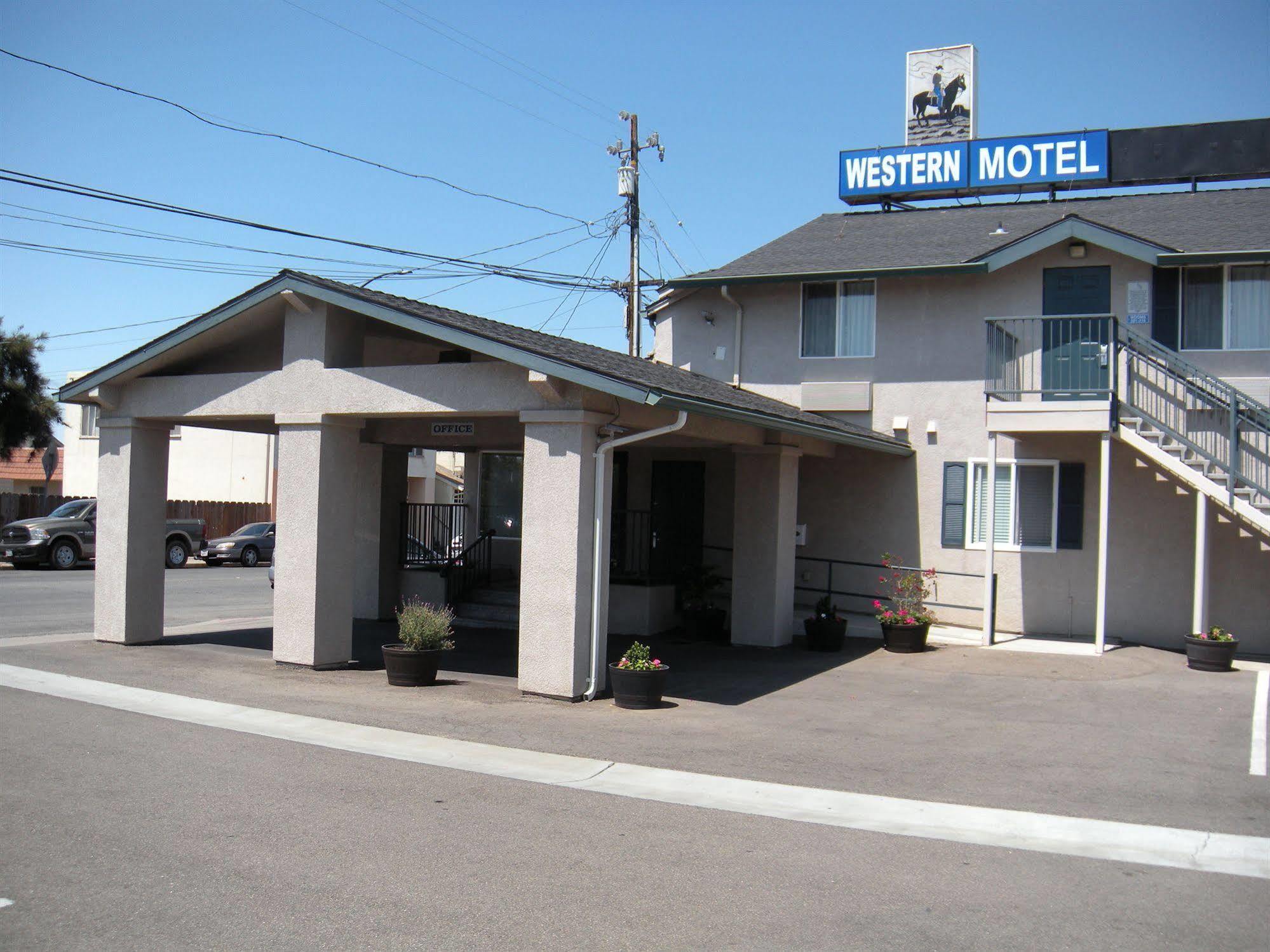 Western Motel Salinas Bagian luar foto